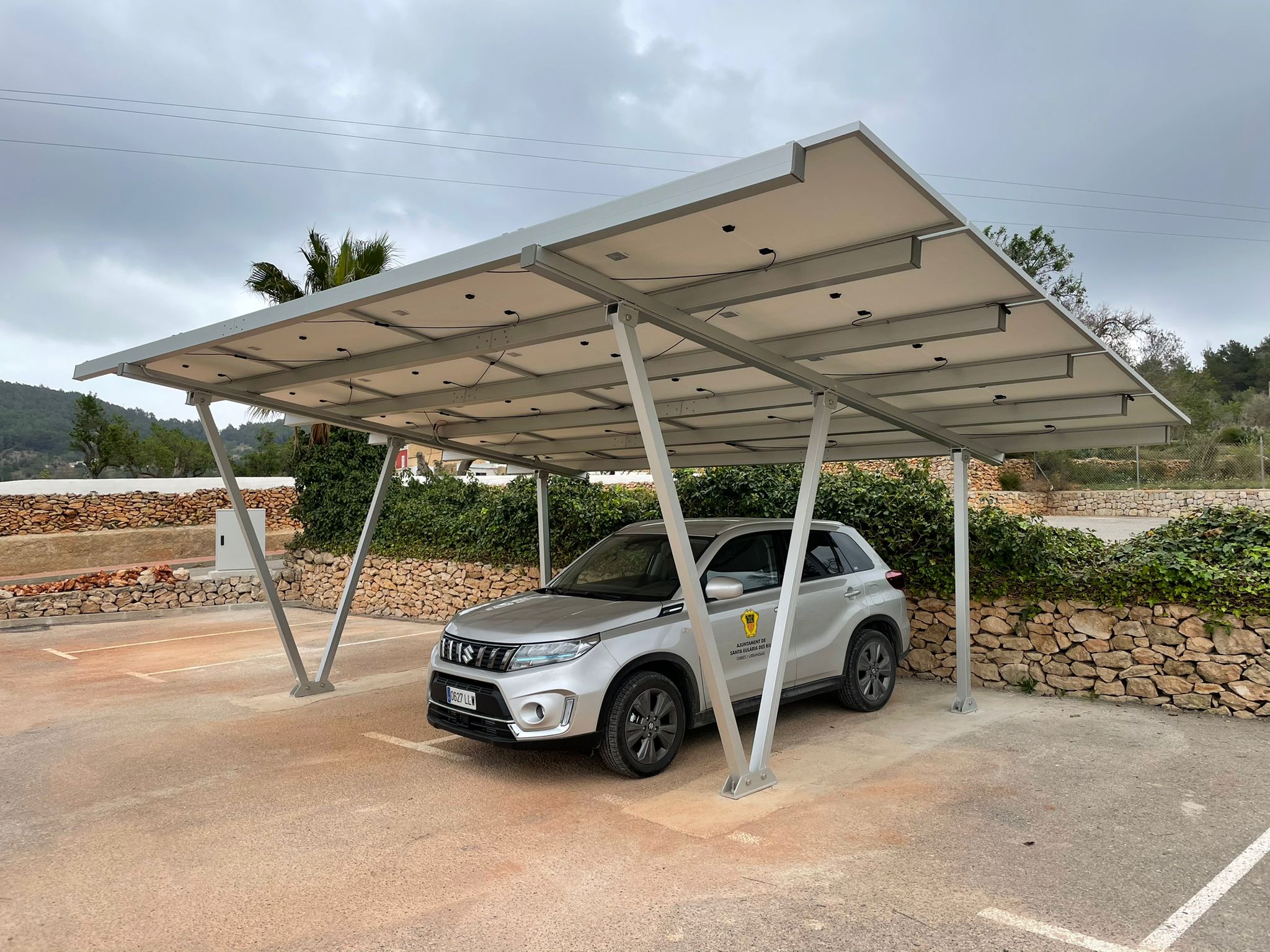 20210304 Pérgola solar recarga coches eléctricos Sant Carles 2F