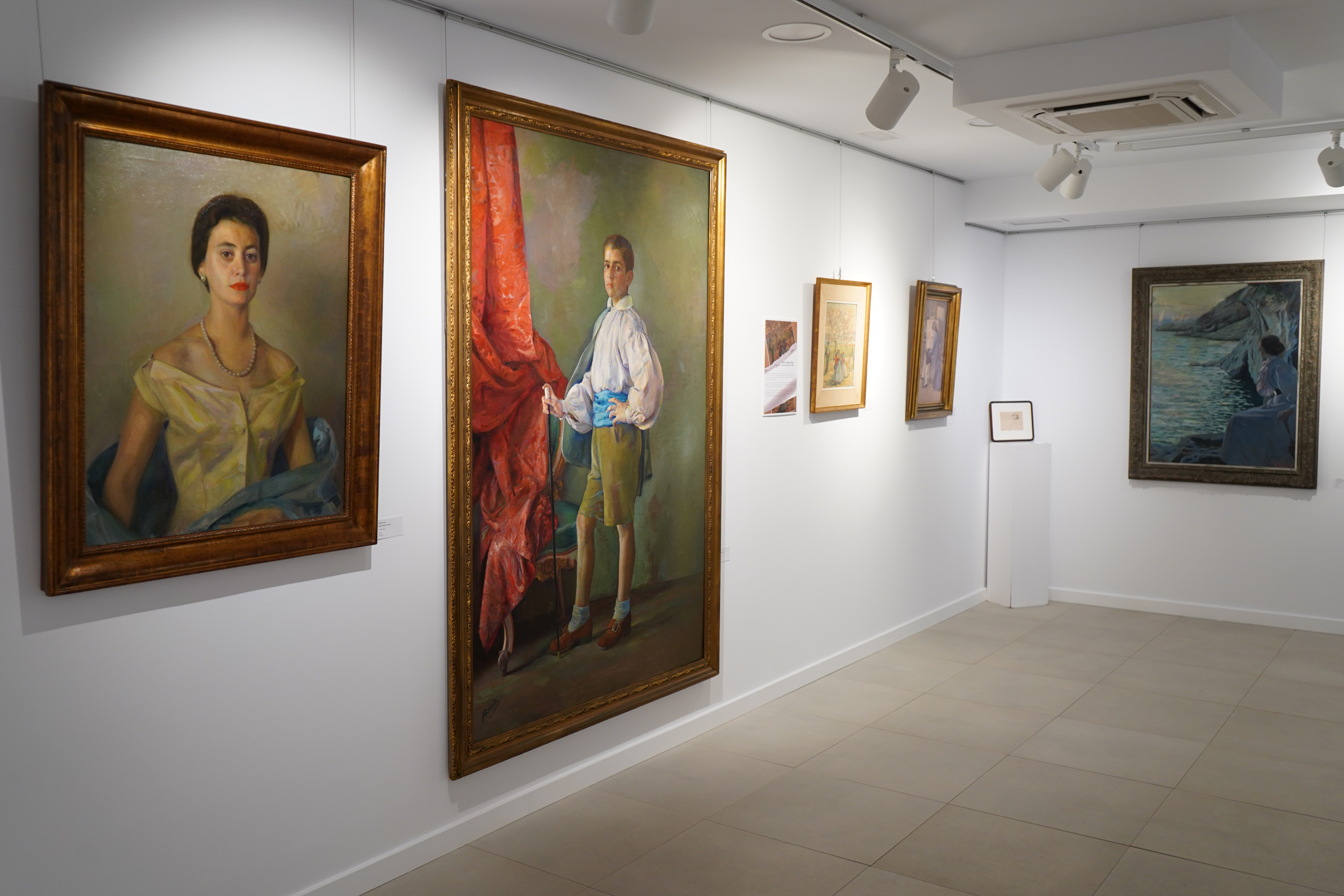 Un viatge al passat de Santa Eulària mitjançant una mirada artística a la sala Sant Jaume 72