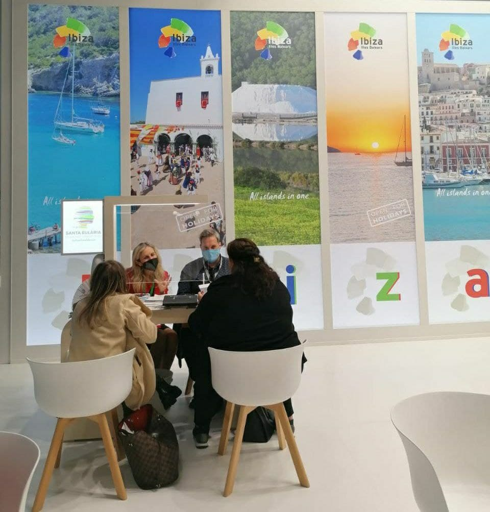 Santa Eulària presenta en la World Travel Market la que serà la segona Gran Ruta senderista oficial de Balears