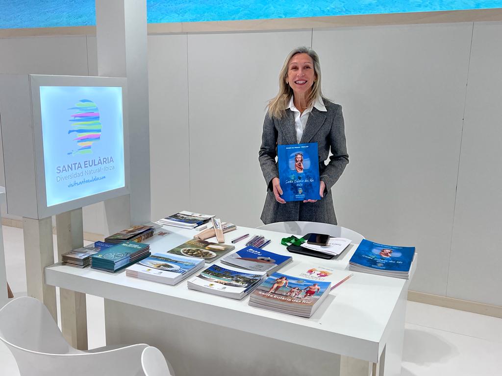 Santa Eulària des Riu presenta en Fitur 16 rutas de ‘snorkel’ submarinismo y cayac