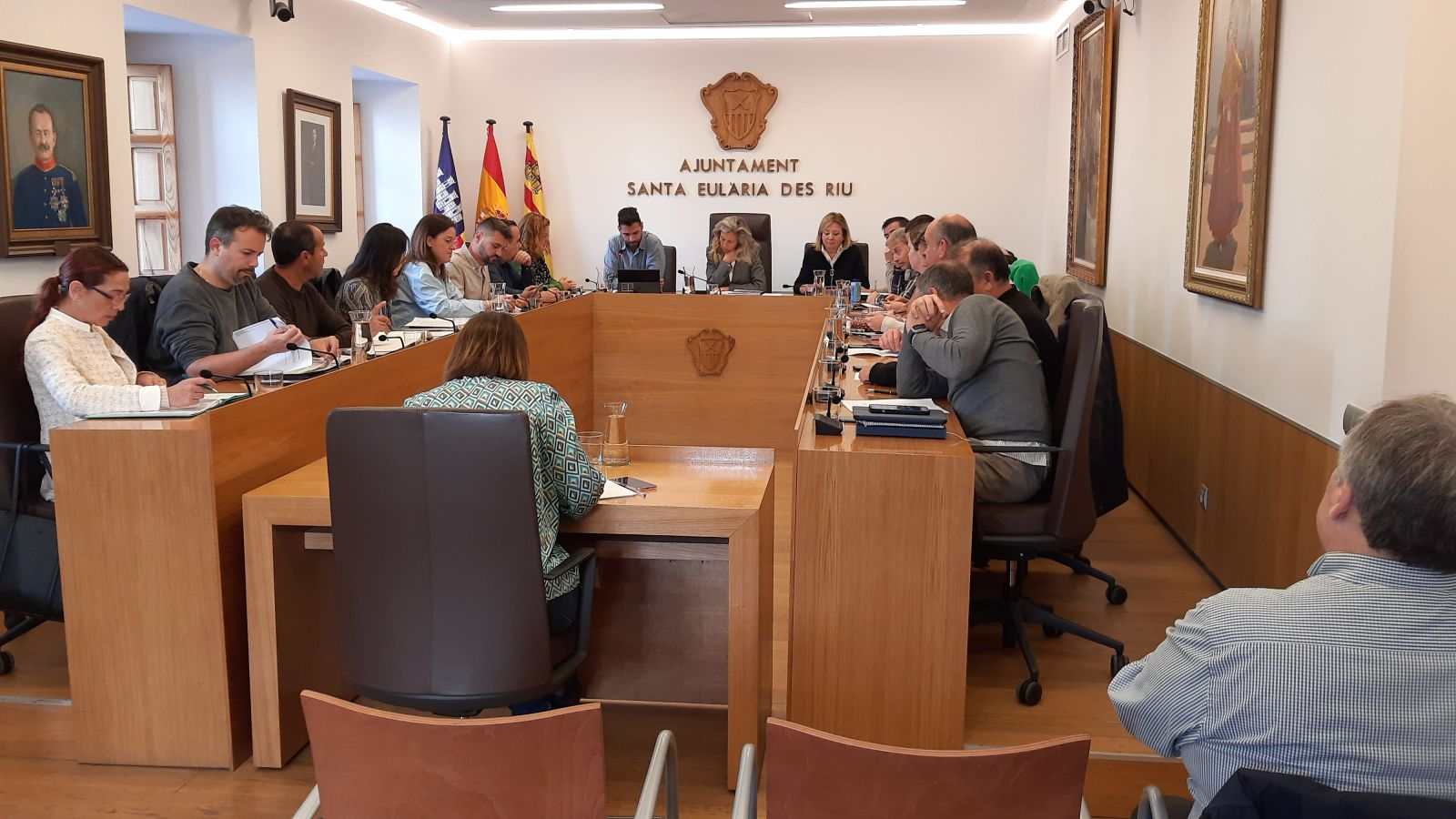 Aprovats els plecs per executar la segona fase del Palau de Congressos i l'avançament al 25 d'abril de l'inici dels 64 taxis estacionals