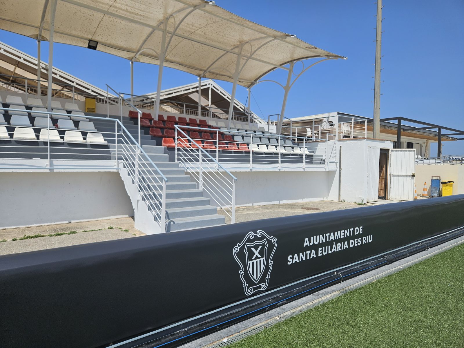 Santa Eulària incrementa les mesures de protecció en les seves instal·lacions esportives