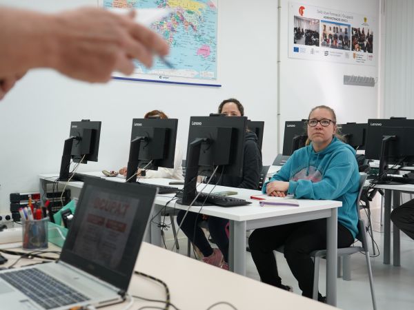 La formació digital a un clic amb una nova edició dels tallers Ocupa’t