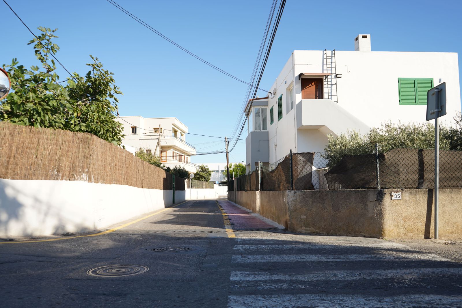 Santa Eulària des Riu ampliará un tramo de la calle Norte de Puig d'en Valls para mejorar la seguridad de peatones