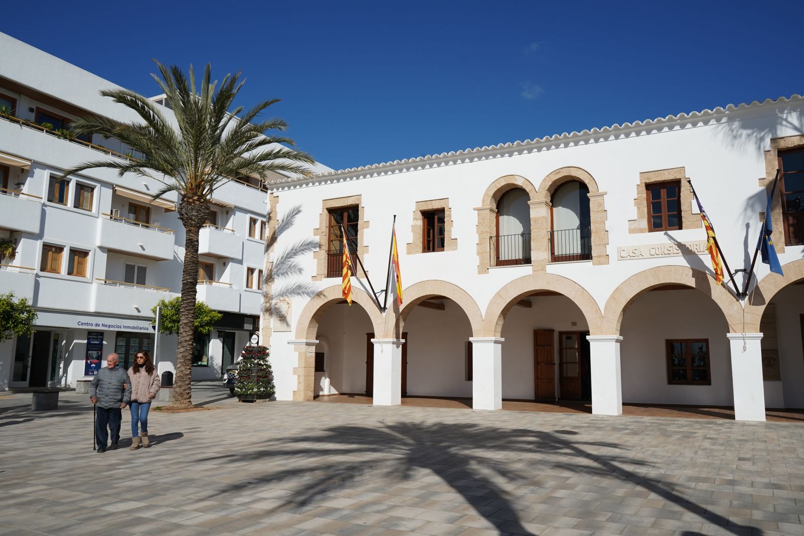 Santa Eulària des Riu abona 250.000 euros a 157 familias para las ayudas al alquiler de 2025