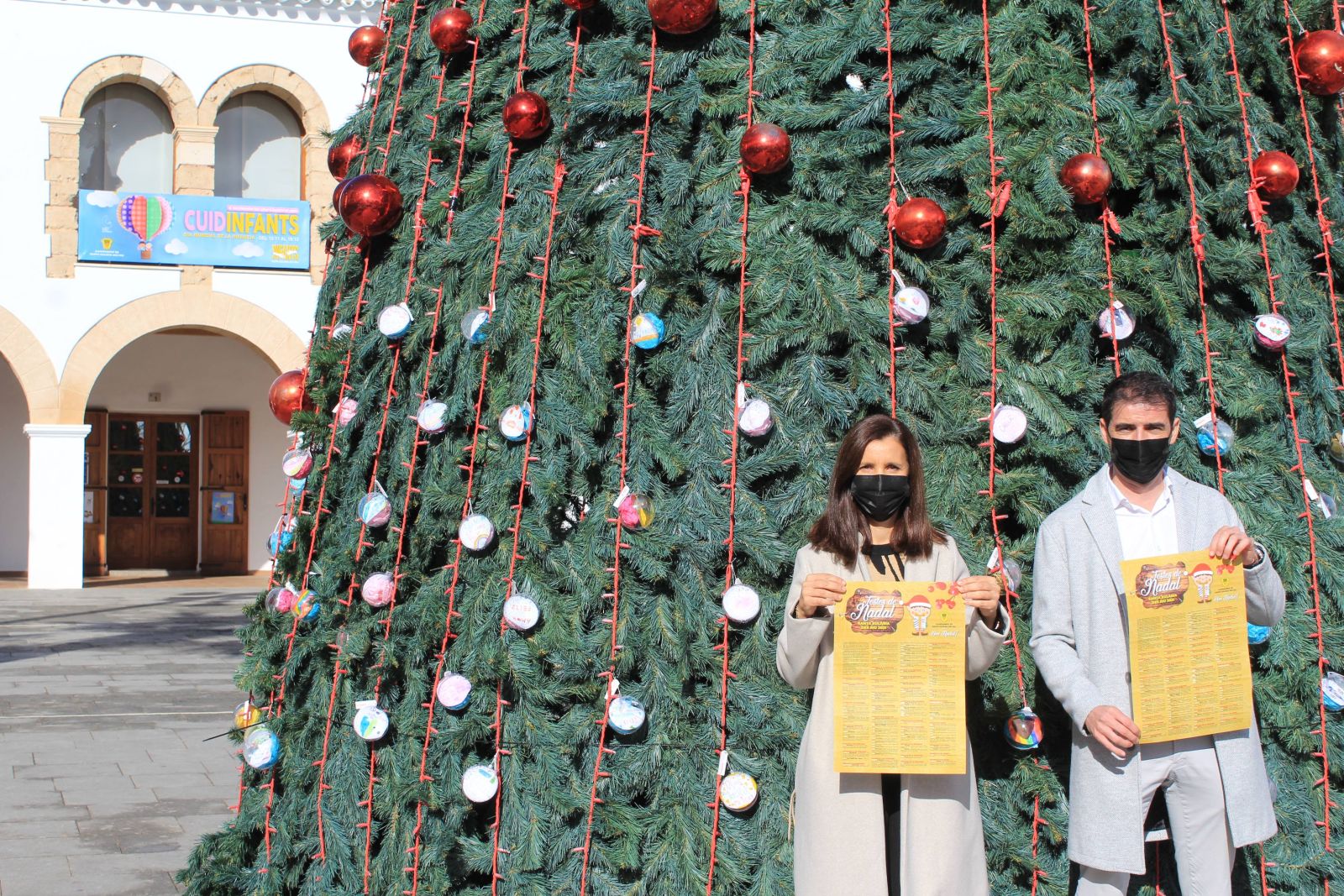 L'encesa de llums d’aquest divendres inaugura unes festes de Nadal amb un centenar de propostes