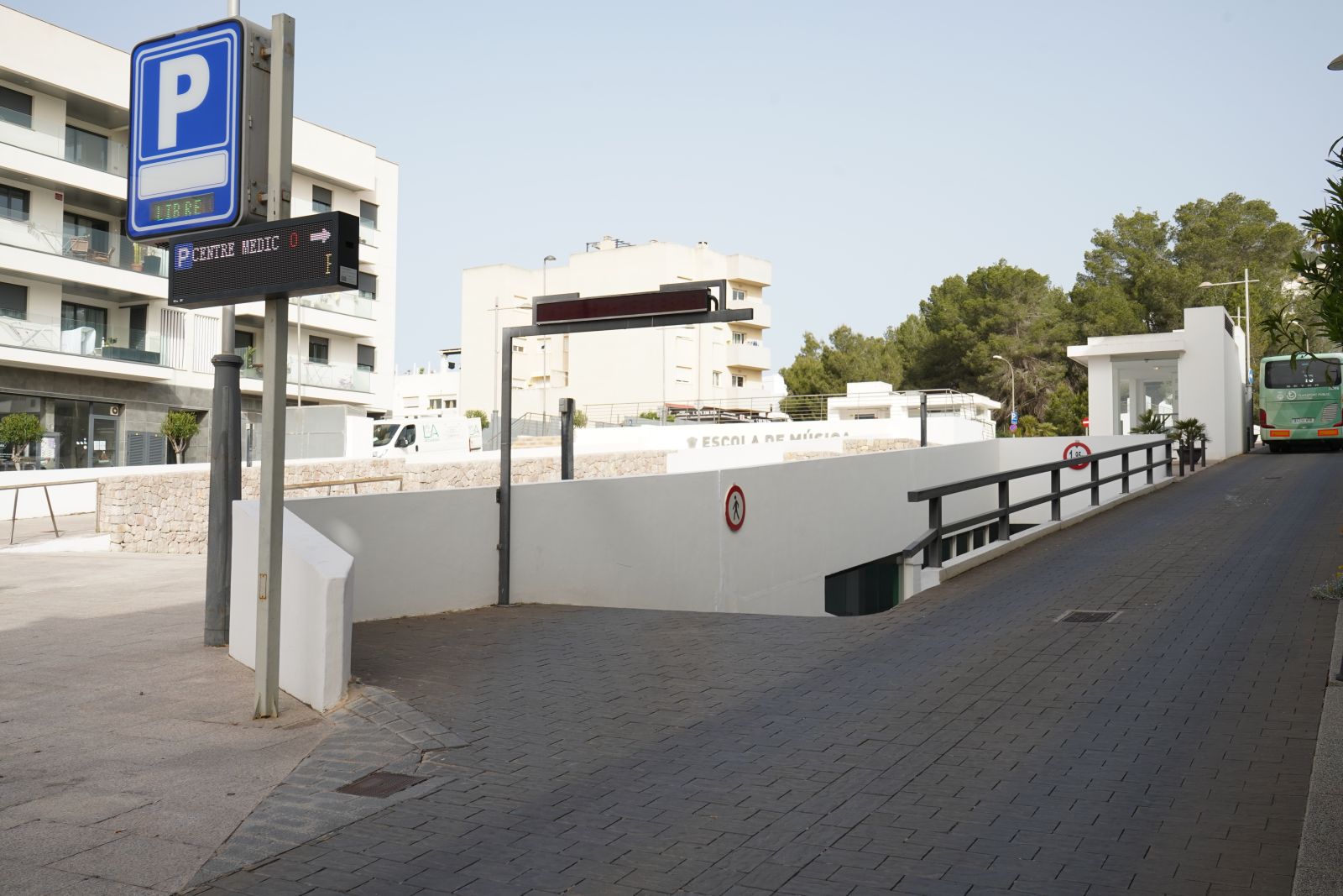 Santa Eulària impulsa la modernización del parking público del passeig de la Pau con una inversión de más de 150.000 euros