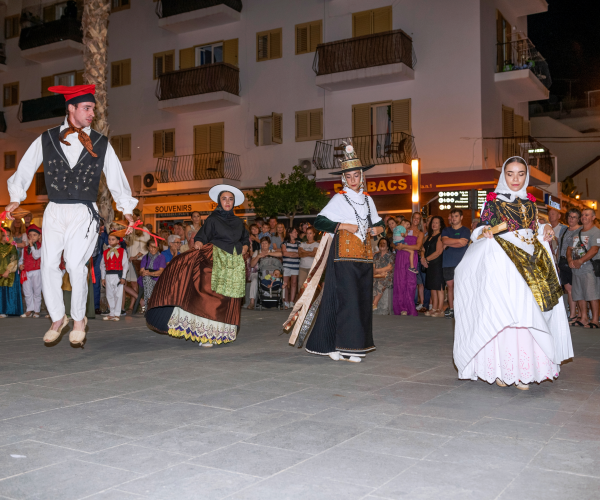 Vuelven las ‘Ballades d’Estiu’ a la Plaça d’Espanya en Santa Eulària des Riu
