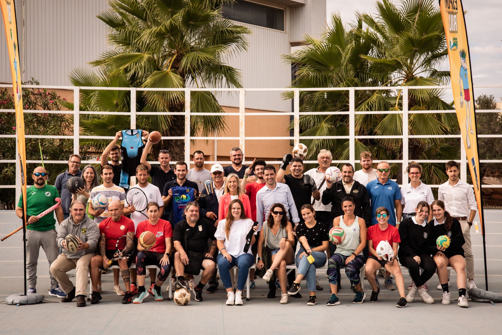 Un total de 2.400 escolares conocerán algunos de los 20 deportes que se practican en el municipio gracias a la feria Esport Riu