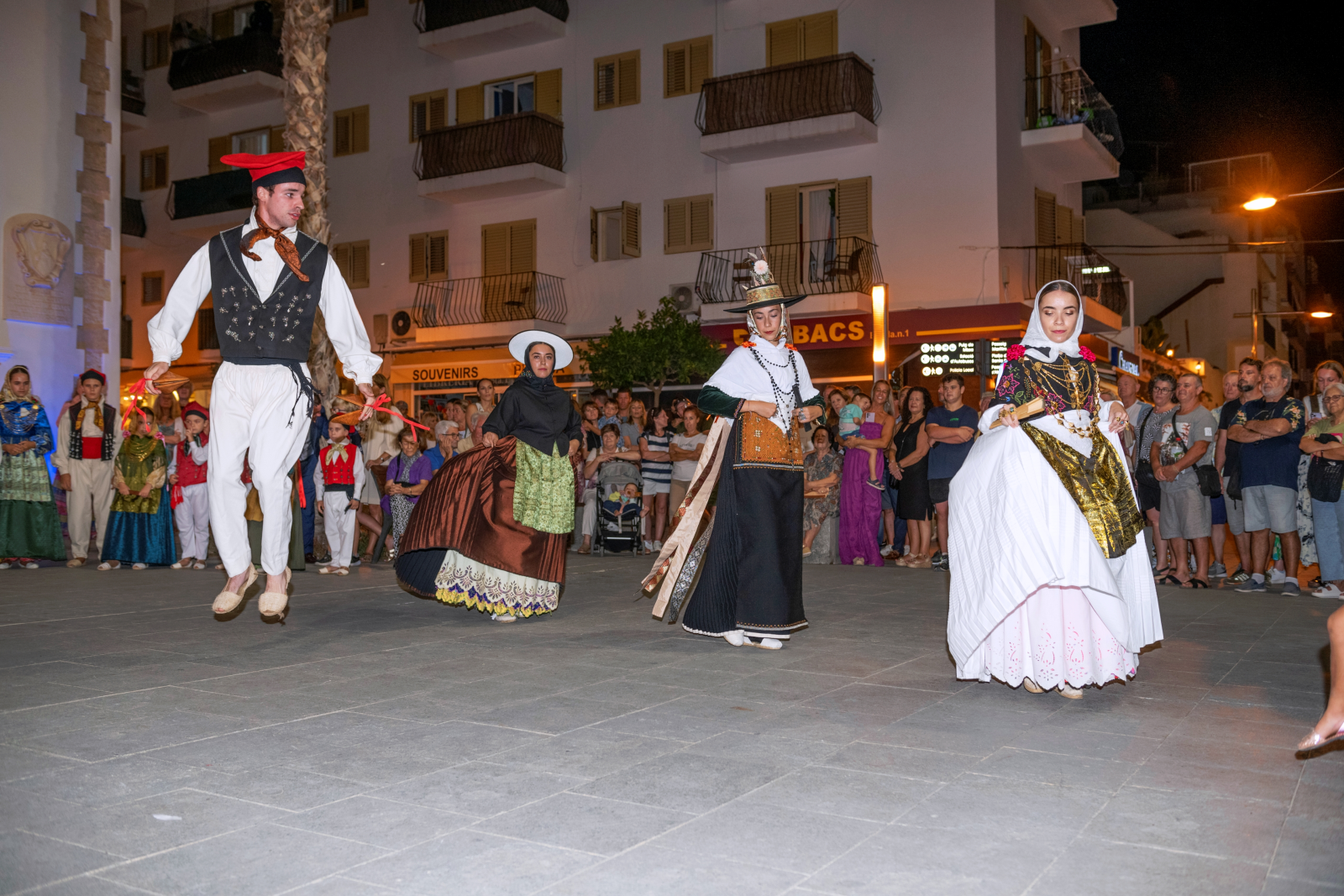 Tornen les Ballades d’Estiu a la Plaça d’Espanya a Santa Eulària des Riu