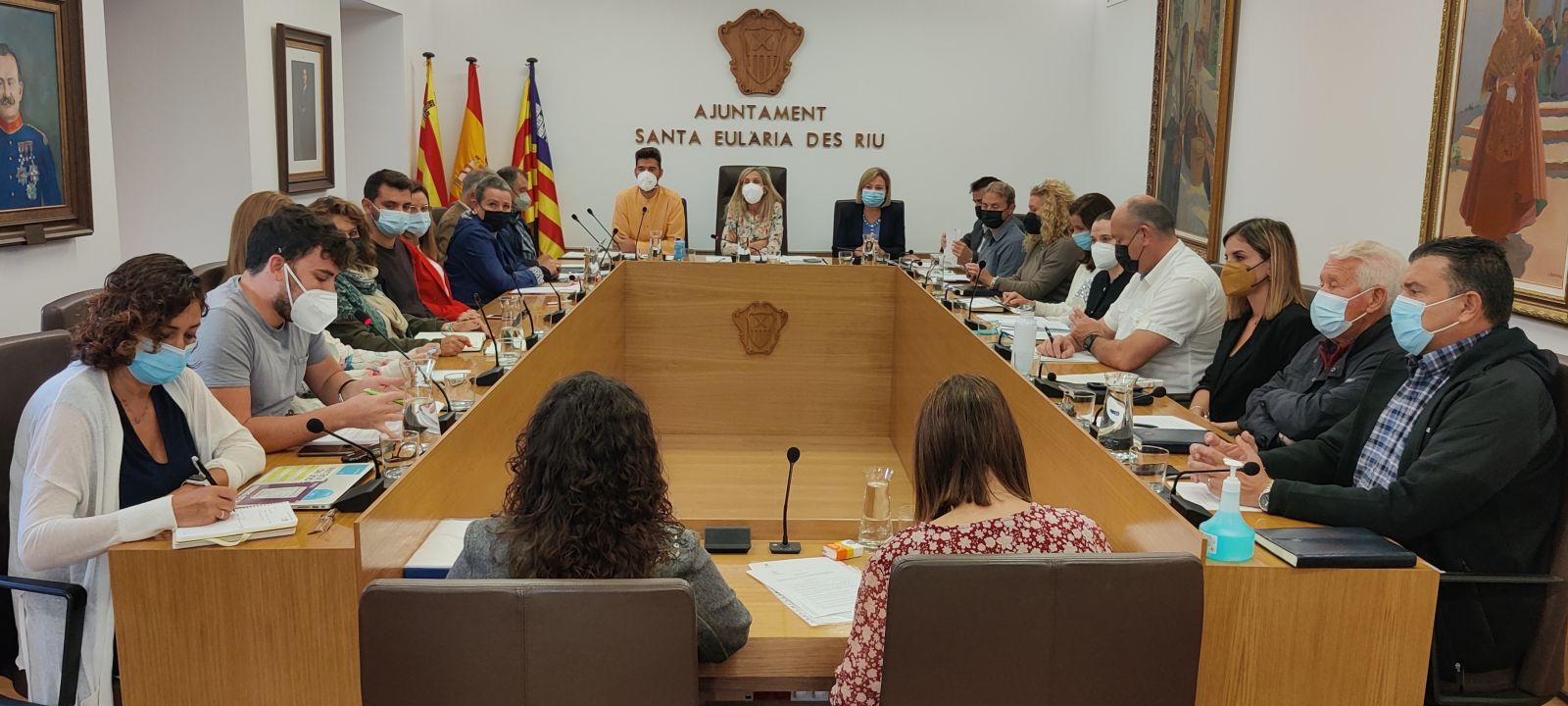 El Ple aprova que les vivendes vacacionals paguin una taxa d'escombraries específica i més cara que els domicilis particulars