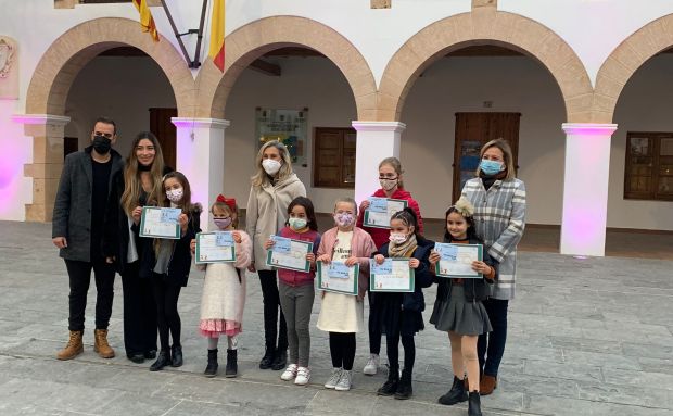 Set nenes s'emporten els premis del quart concurs infantil de dibuix de mobilitat sostenible, saludable i seguretat viària de Santa Eulària des Riu