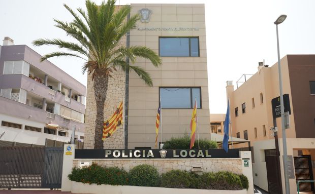 La Policía Local de Santa Eulària logra su mejor valoración ciudadana con un 7,8 sobre 10