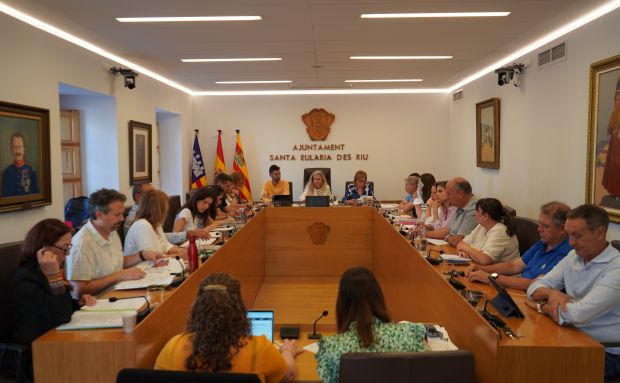 El pleno de Santa Eulària aprueba la cesión definitiva de terrenos para la Guardia Civil en Santa Eulària