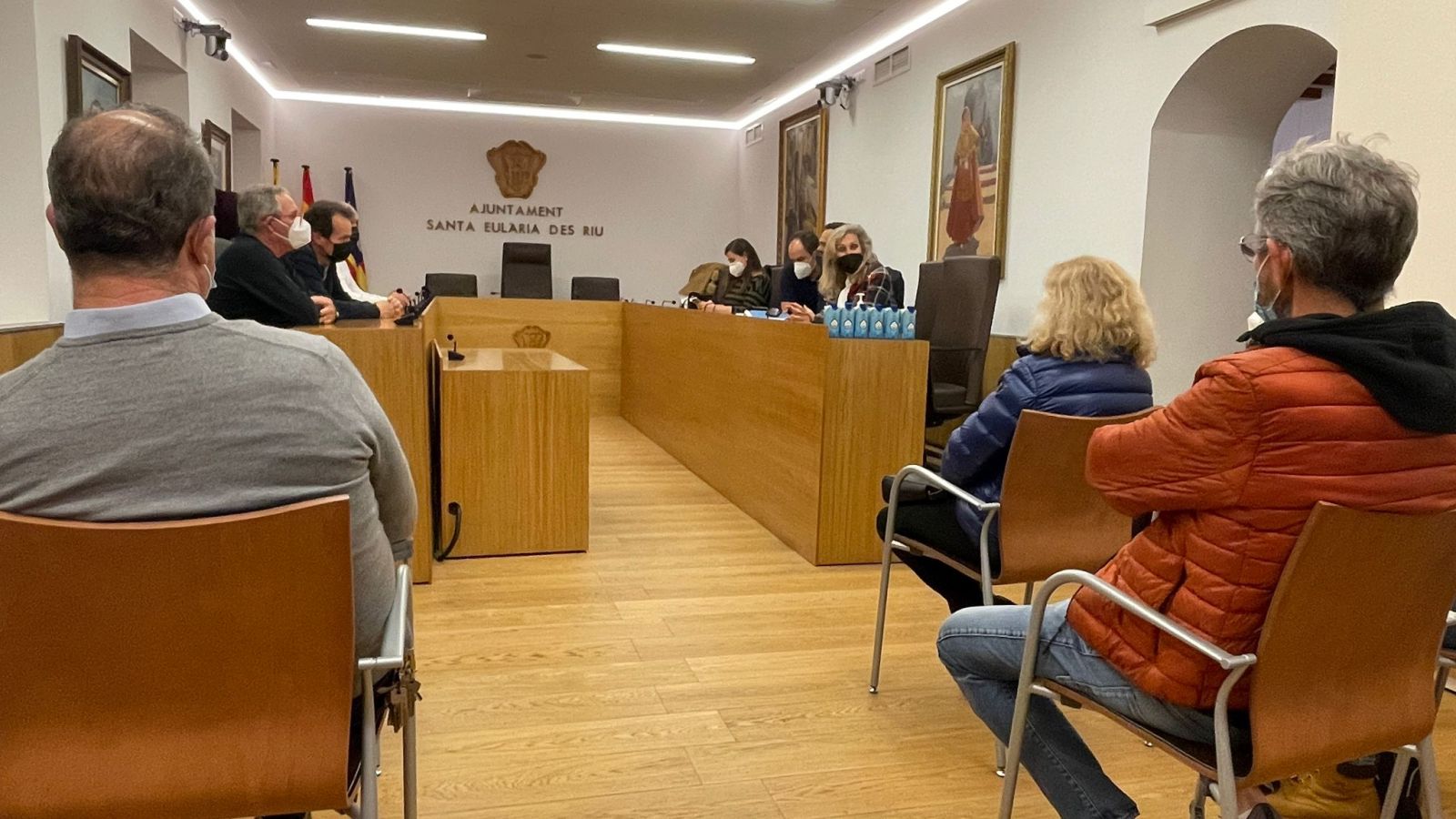 Ajuntament i vesins afectats acorden retardar les obres de la remodelació del passeig des Canar per no interferir en l'avançament de la temporada