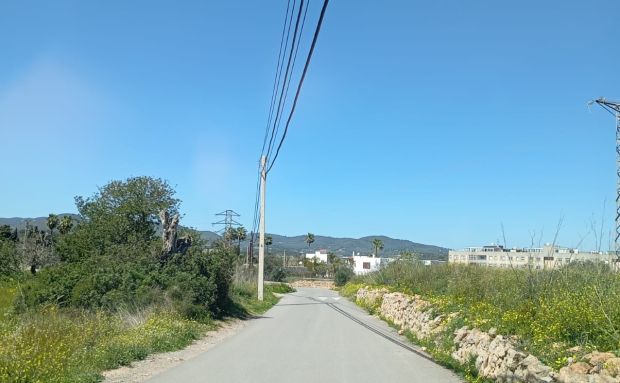 Santa Eulària permitirá a los vecinos del camino de sa Llavanera la circulación en ambos sentidos