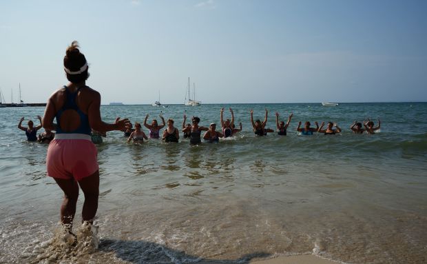 Aquagym para majors, la actividad veraniega de moda que cada vez cuenta con más adeptos