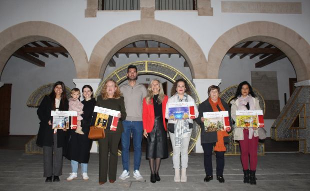 Instalaciones es Mercat, guanyador del XXIV Concurs d'Aparadorisme del Comerç de Santa Eulària des Riu