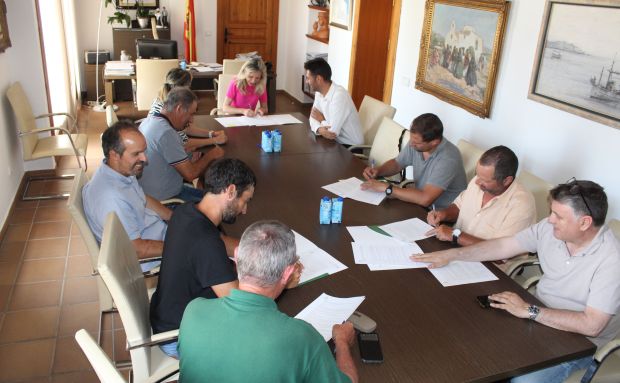 Santa Eulària des Riu renueva su compromiso con el Sector Primario y destina casi 100.000 euros a apoyar a las cooperativas agrarias y a las cofradías de pescadores