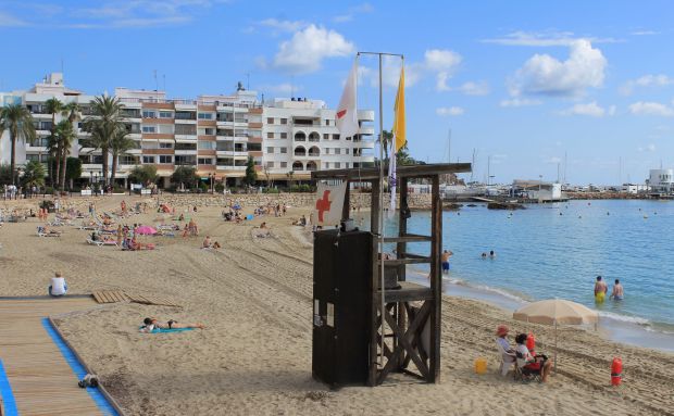 Ampliado hasta el domingo el servicio de socorrismo en las playas más concurridas del municipio