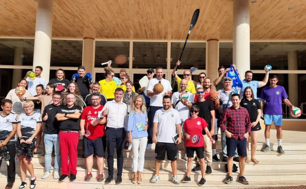 Quasi 2.300 escolars participaran en la fira Esport Riu per a descobrir una vintena d'esports que es practiquen al municipi