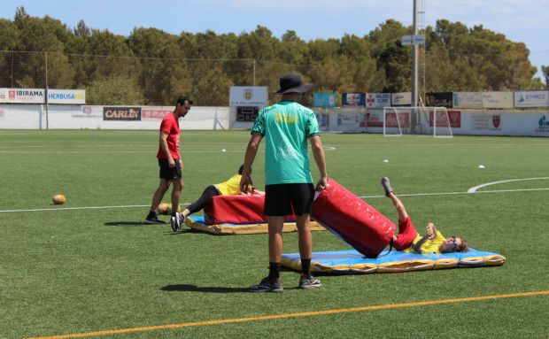 La Guia Esportiva Municipal inclou 40 activitats per a menors desenvolupades per clubs i federacions en el municipi