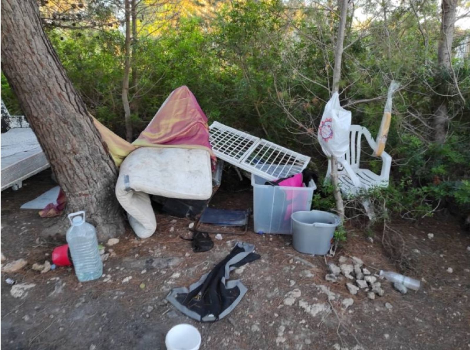 17 nuevas denuncias por acampada ilegal en tres enclaves del municipio