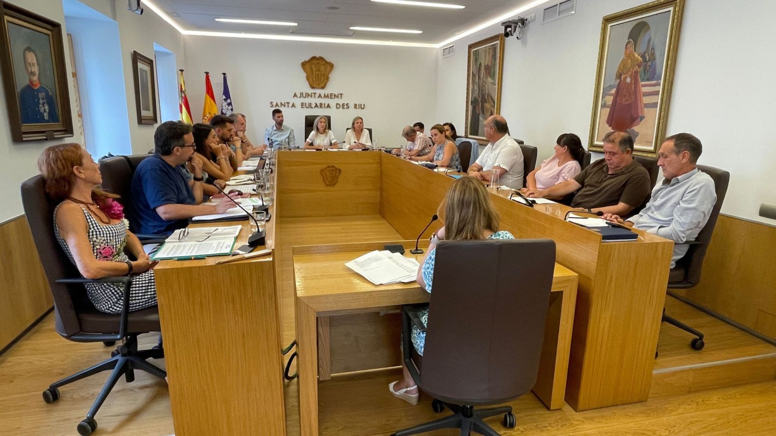 Santa Eulària solicita al Consell d’Eivissa la titularidad de las travesías de Ca na Negreta y Sant Carles para ejecutar la transformación de ambos entornos urbanos