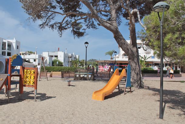 Cala Llonga municipal children’s playground