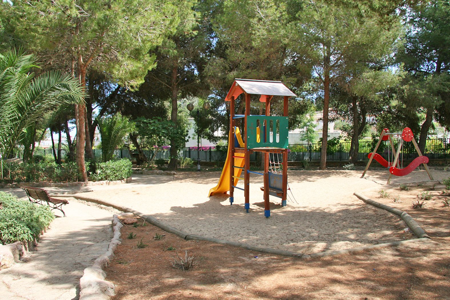 Parc infantil municipal Can Fluixà