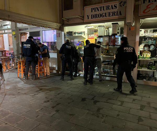 La Policía local de Santa Eulària realiza un operativo policial de seguridad especial durante tres días